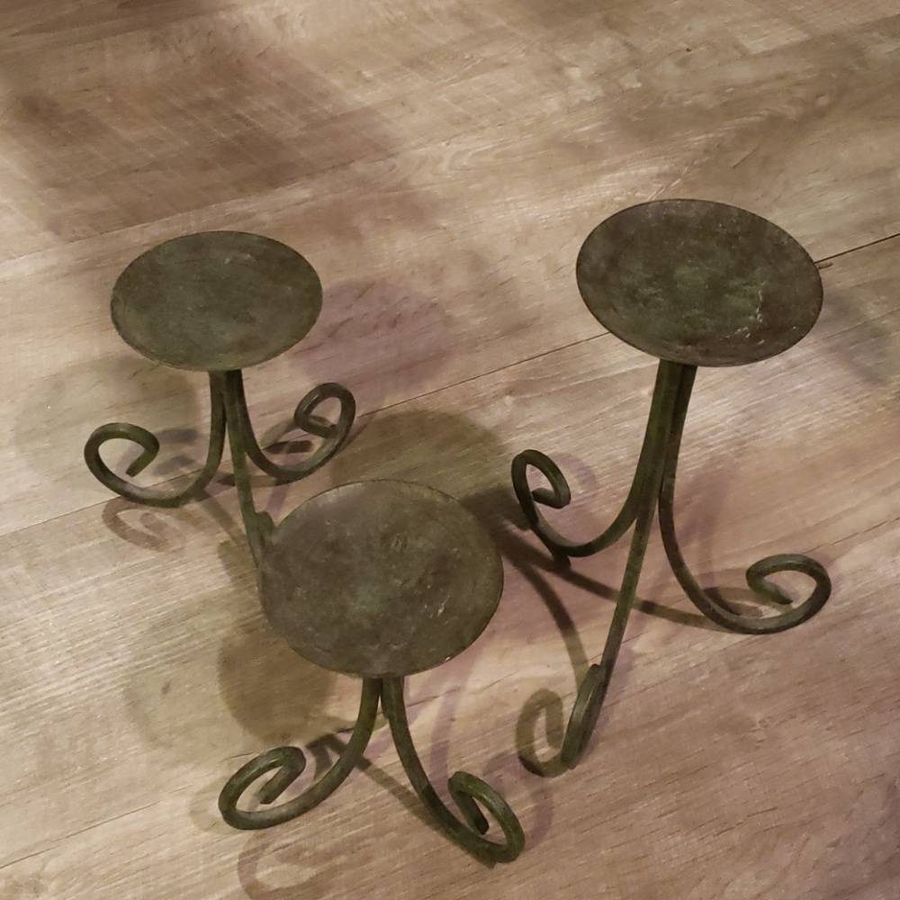Candle sticks
